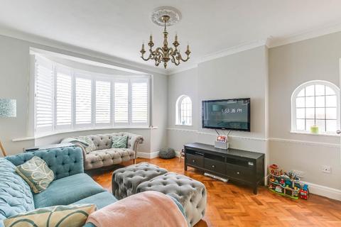 10 Sundown Avenue, South Croydon, CR2 0RP