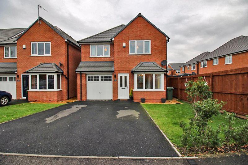 Cavalier Circus, Wolverhampton 4 bed detached house £285,000