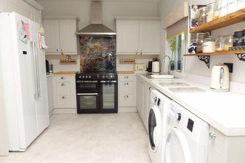 61 Antrobus Road, Sutton Coldfield, B73 5EJ