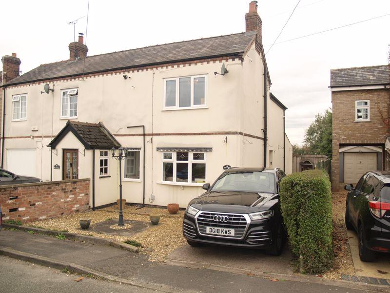 Birches Lane, Lostock Green, CW9 7SN 3 bed semidetached house £275,000