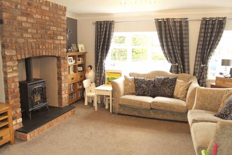 18 Birches Lane, Lostock Green, Northwich, CW9 7SN