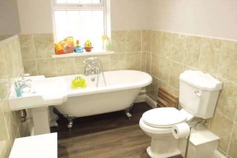 18 Birches Lane, Lostock Green, Northwich, CW9 7SN