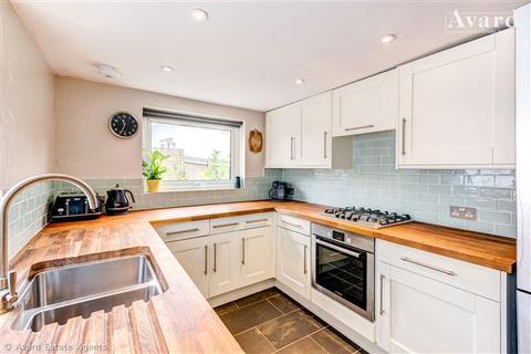 4 Ashdown Road, Brighton, BN2 3FS