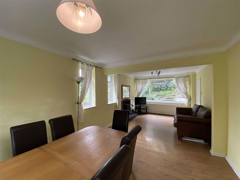 Chantry Road, Disley, Stockport, Cheshire 5 bed detached house £359,995