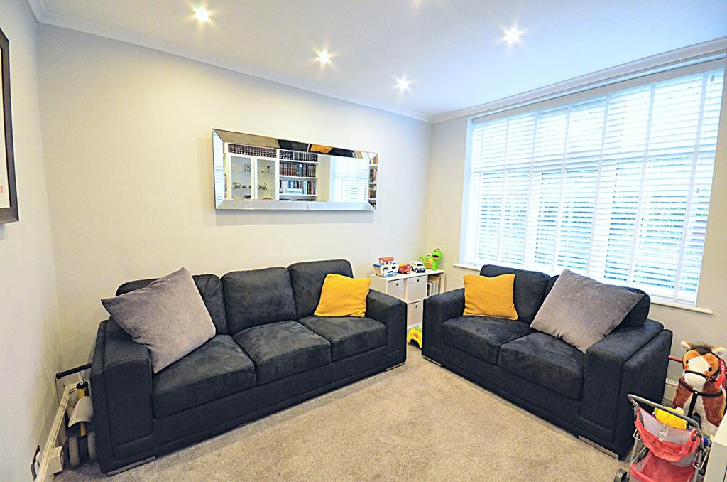 Eastleigh Road, Prestwich, Manchester, M25 3 bed semidetached house