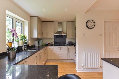31 Ewell Park Way, Ewell, Epsom, KT17 2NW