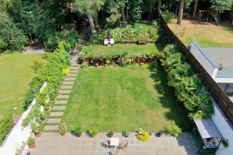 66 Compton Avenue, Poole, BH14 8PY