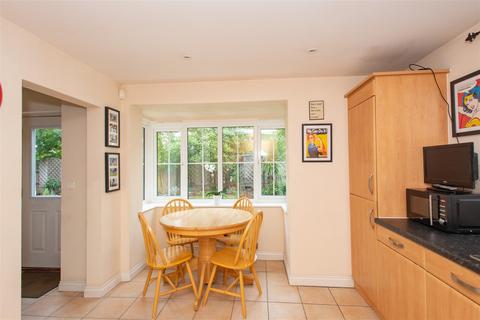 36 Barkway Drive, Orpington, BR6 8PQ