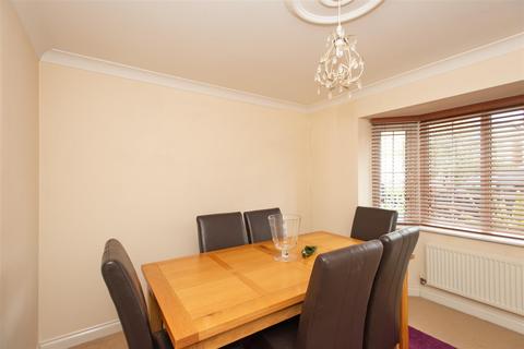 36 Barkway Drive, Orpington, BR6 8PQ