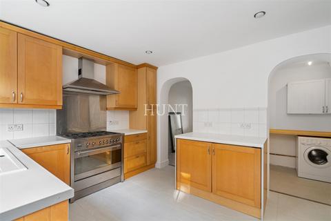 76 Westbury Lane, Buckhurst Hill, IG9 5PW