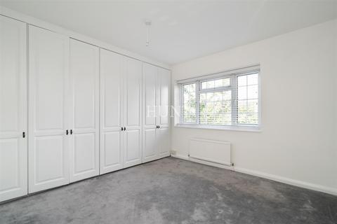 76 Westbury Lane, Buckhurst Hill, IG9 5PW