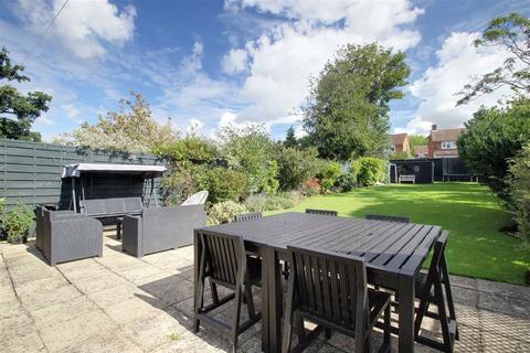 9 Oakdene Road, Hemel Hempstead, HP3 9TS