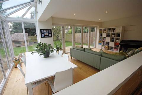 25 Bayley Close, Uppingham, Oakham, LE15 9TG