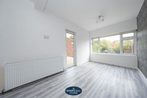 53 Arnold Avenue, Coventry, CV3 5LW
