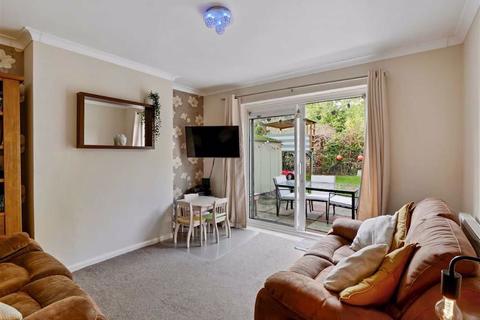2 Selby Road, London, SE20 8SD
