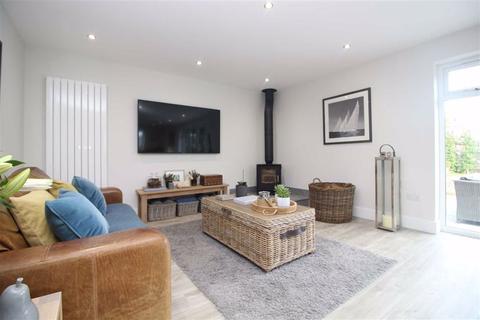 48 Barton Drive, Barton On Sea, New Milton, BH25 7JJ