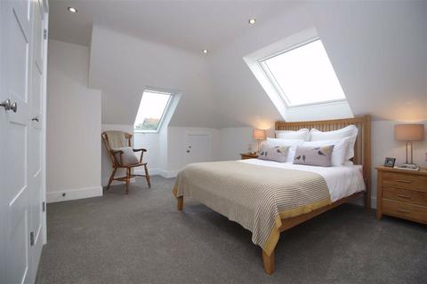 48 Barton Drive, Barton On Sea, New Milton, BH25 7JJ