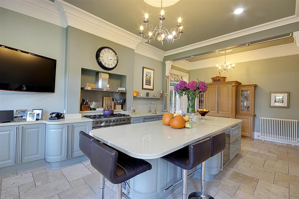 Kitchen - Alternative View