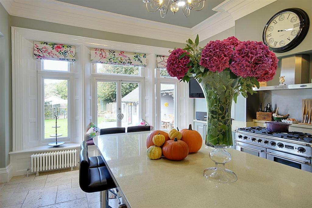 Kitchen - Alternative View