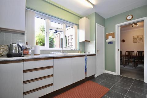 23 Bloomfield Close, Taunton, TA1 2EN