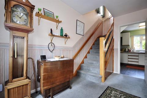 23 Bloomfield Close, Taunton, TA1 2EN