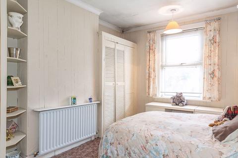 21 Beverley Road, New Malden, KT3 4AW