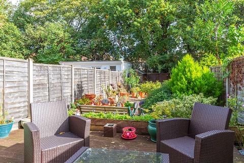 21 Beverley Road, New Malden, KT3 4AW