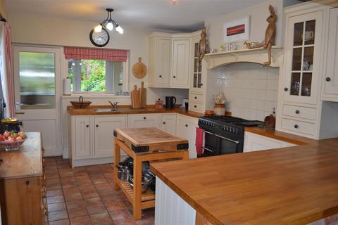 133 Bargates, Leominster, HR6 8QS