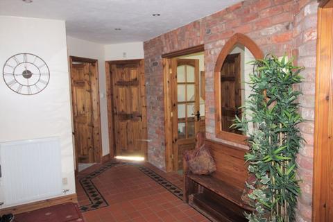 Coach House Acton Gardens, Wrexham, LL12 8DE