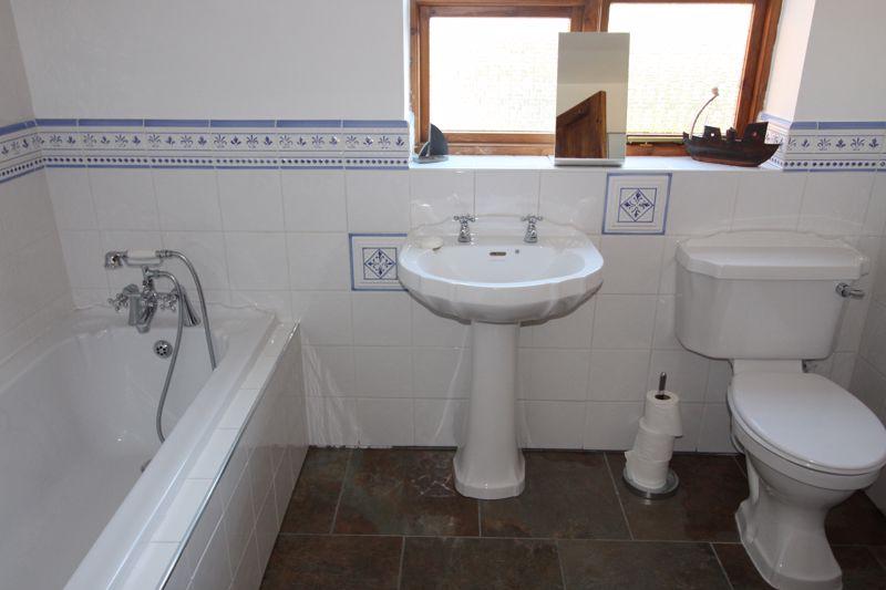 Photo 32