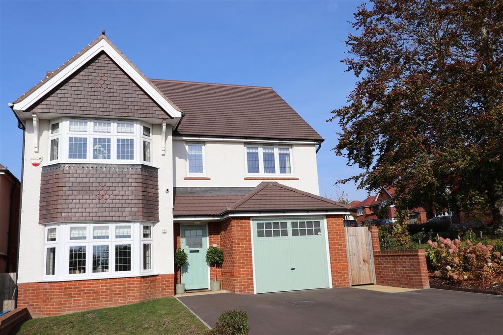 Oakley Road, Wilton, Salisbury 4 bed detached house £525,000