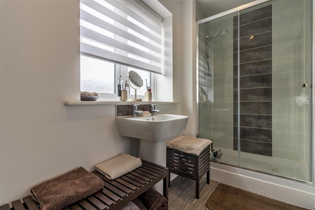 En Suite 2.jpg