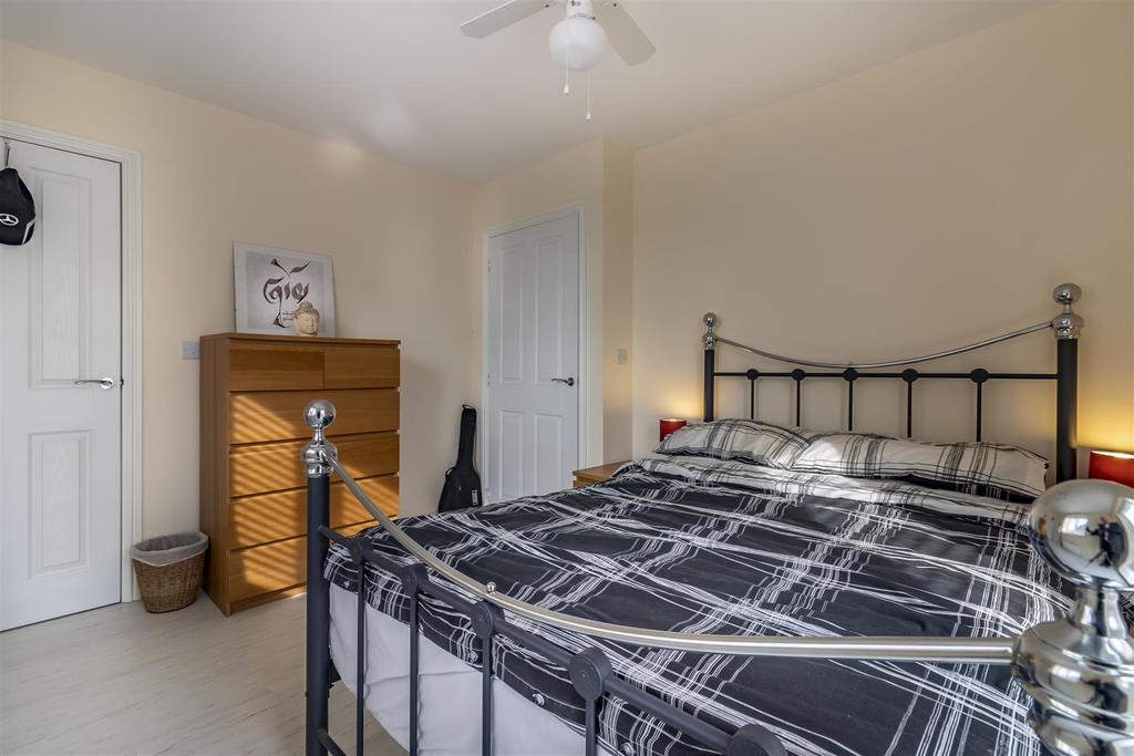 Bedroom 4 3rd.jpg