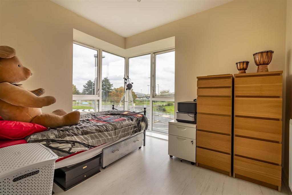 Bedroom 5.jpg