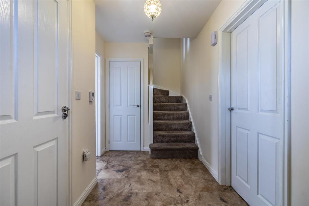 Hallway 1.jpg