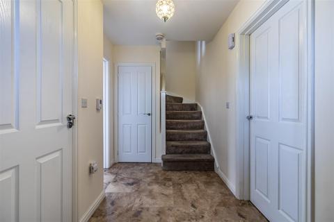 58 Barrett Way, Aveley, South Ockendon, RM15 4DB