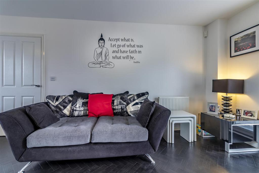 Lounge 2.jpg