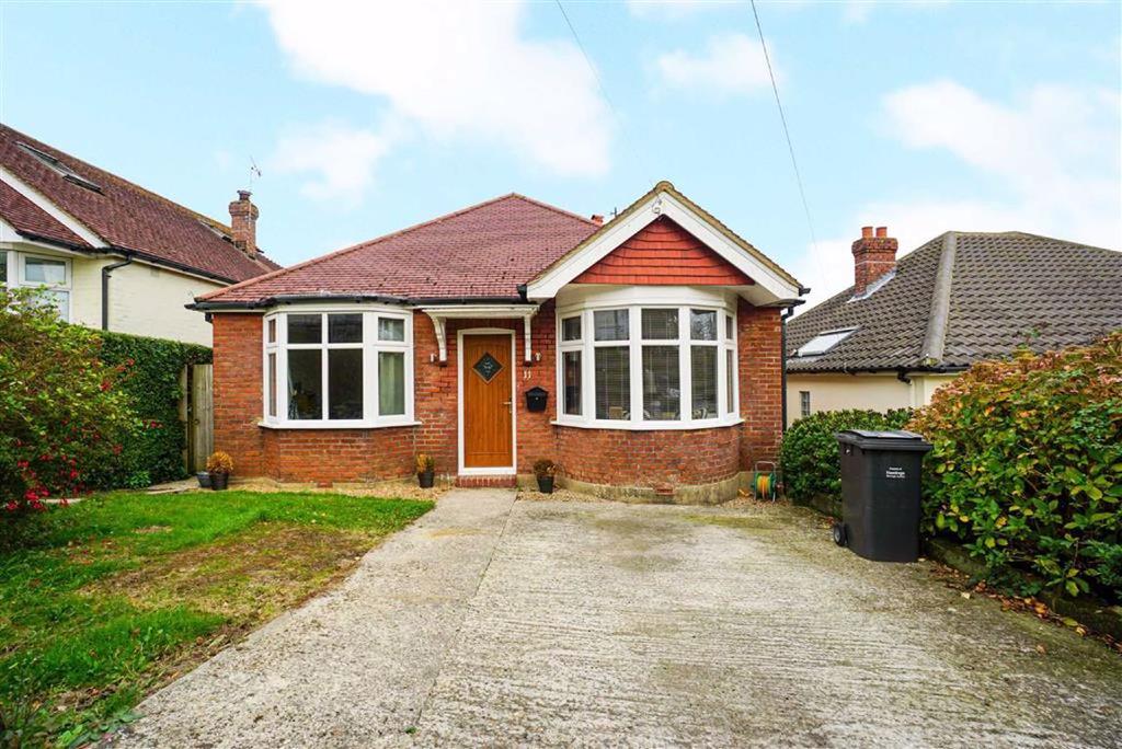 Park Drive, Hastings, East Sussex 4 bed detached bungalow £420,000
