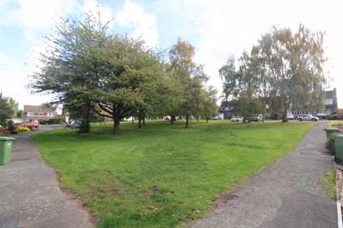 13 Avon Green, Wyre Piddle, Pershore, WR10 2JE