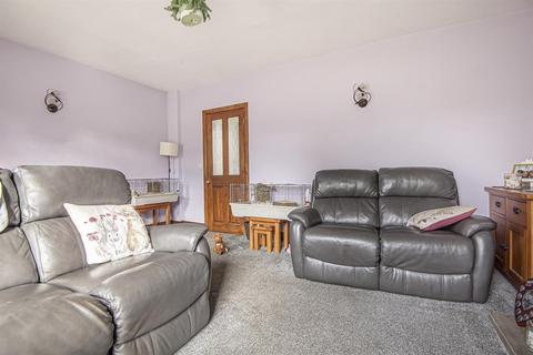 9 Waterloo Crescent, Bradford, BD10 0NQ
