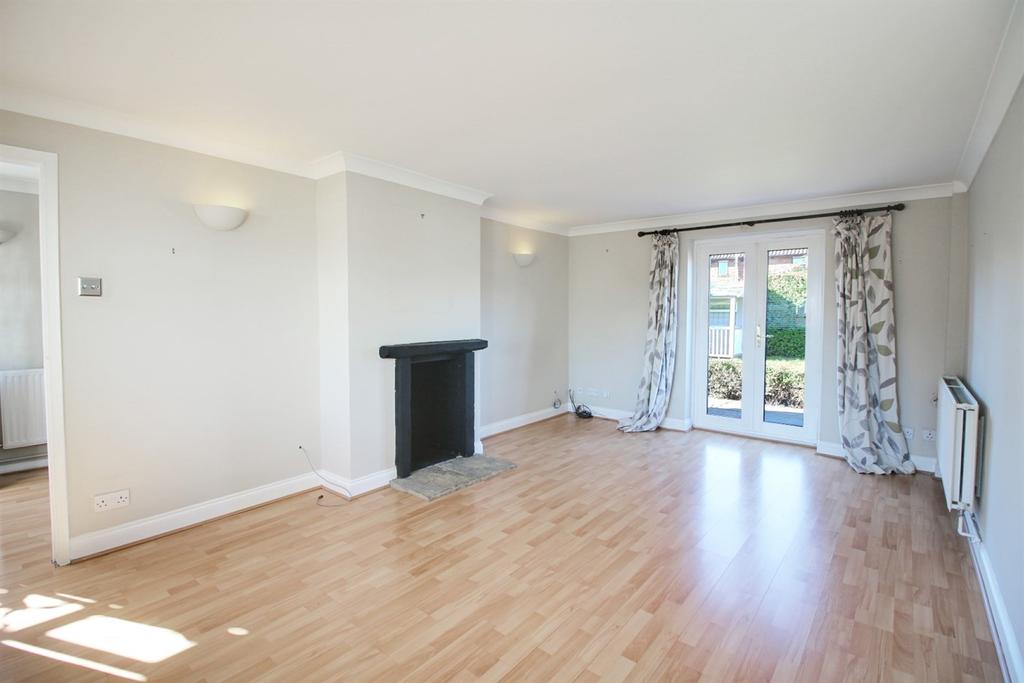 Westhorpe Road, Marlow, SL7 1LB 3 bed semidetached house £1,750 pcm