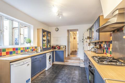 13 Genoa Road, London, SE20 8ES