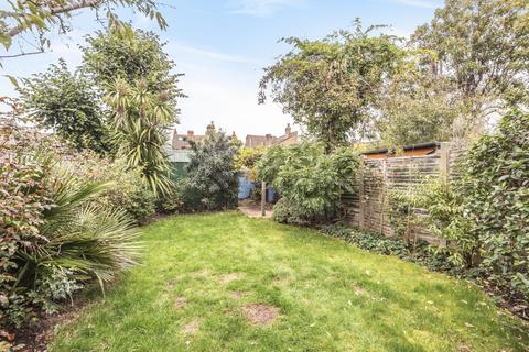 13 Genoa Road, London, SE20 8ES