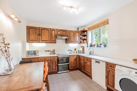 40 Salters Hill, London, SE19 1DZ