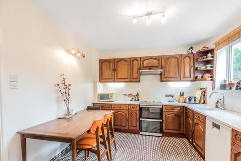 40 Salters Hill, London, SE19 1DZ