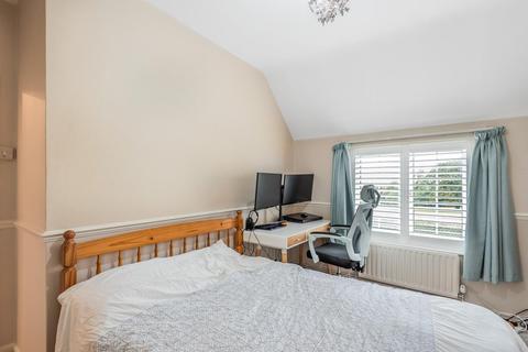 40 Salters Hill, London, SE19 1DZ