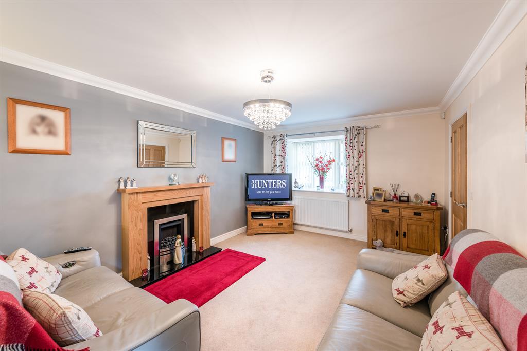 Penzer Street, Kingswinford, DY6 7AB 4 bed detached house £375,000