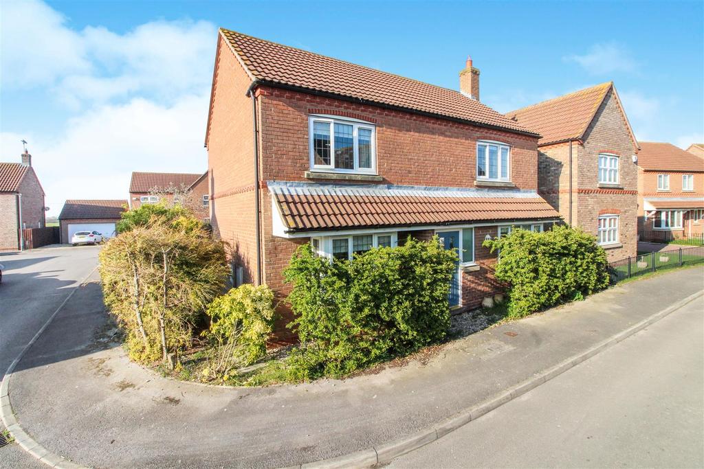 Low Farm Close, North Frodingham, Driffield 4 bed detached house £260,000