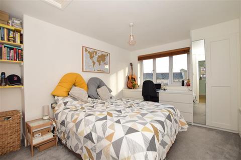 Flat 14, Verity House Cotleigh Road, Romford, RM7 9AE