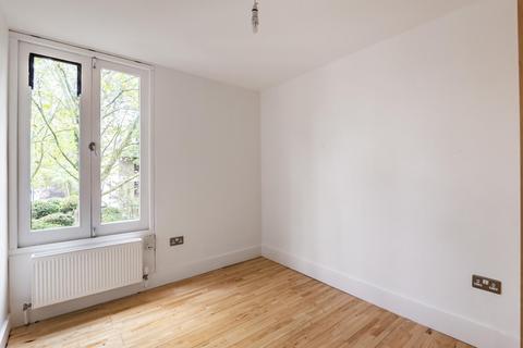 1 Retcar Place, London, N19 5TT